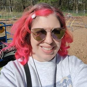 Meet your Posher, Nichole